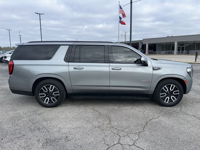 2023 GMC Yukon XL AT4