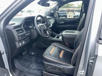 2023 GMC Yukon XL AT4