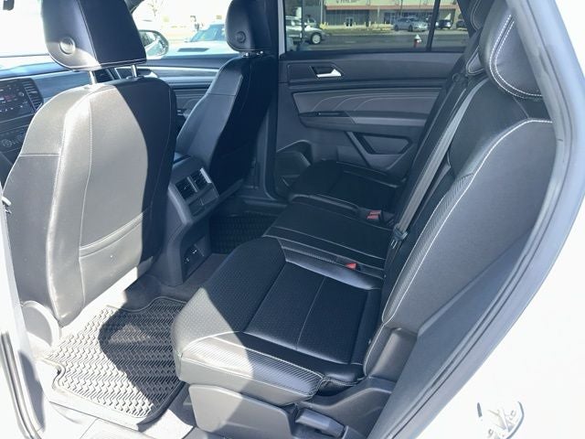 2022 Volkswagen Atlas Cross Sport 2.0T SE w/Technology