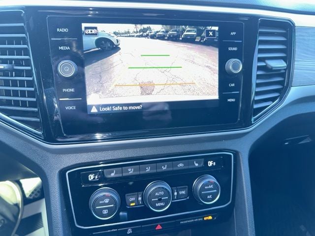 2022 Volkswagen Atlas Cross Sport 2.0T SE w/Technology