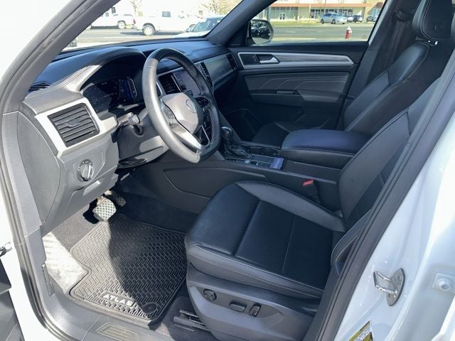 2022 Volkswagen Atlas Cross Sport 2.0T SE w/Technology