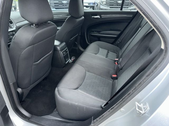 2022 Chrysler 300 Touring