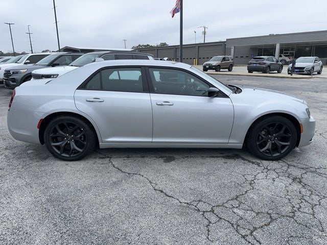 2022 Chrysler 300 Touring