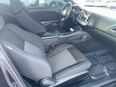 2022 Dodge Challenger SXT