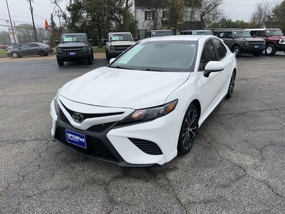 2020 Toyota Camry SE