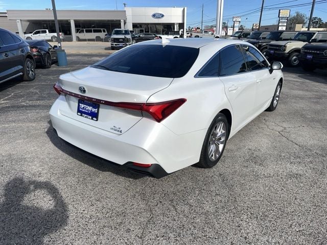 2021 Toyota Avalon Hybrid XLE Plus