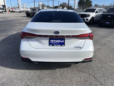 2021 Toyota Avalon Hybrid XLE Plus