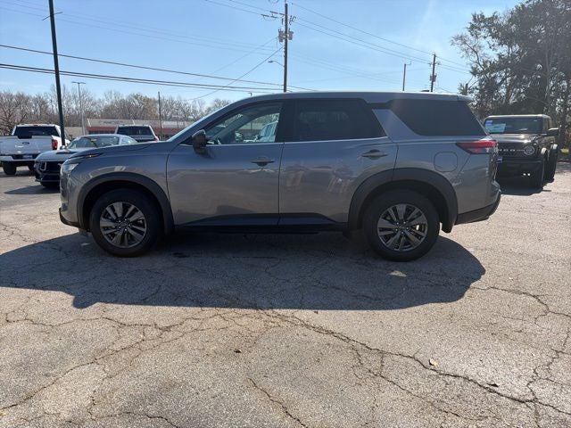 2024 Nissan Pathfinder S