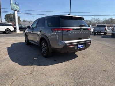 2024 Nissan Pathfinder S
