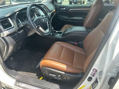 2019 Toyota Highlander Limited Platinum