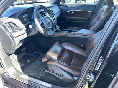 2022 Volvo XC90 T6 Inscription
