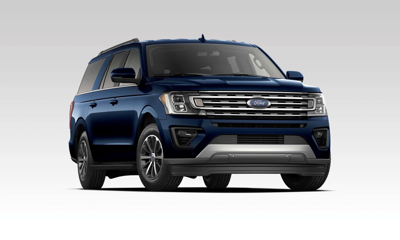 Ford Expedition XLT in Dark Blue