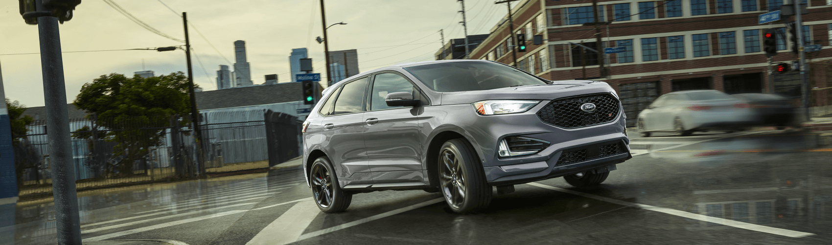 2022 Ford Edge Silver
